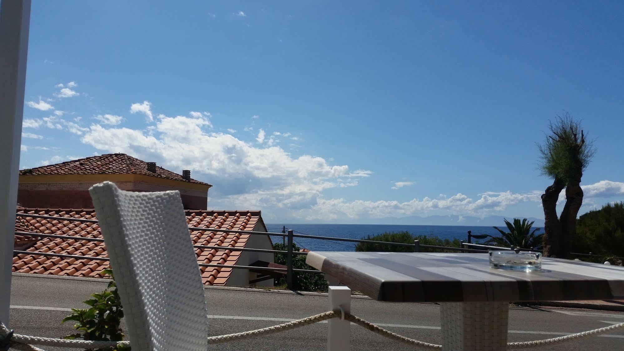Hotel Il Perseo Chiessi Экстерьер фото
